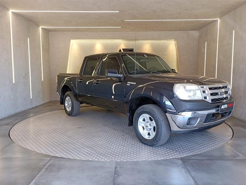//www.autoline.com.br/carro/ford/ranger-30-xlt-cd-16v-diesel-4p-4x4-turbo-manual/2012/brasilia-df/25023364