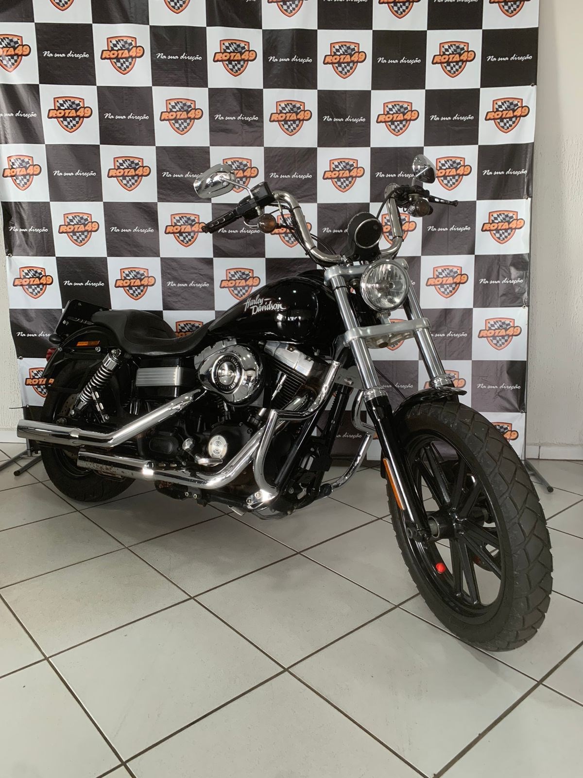 //www.autoline.com.br/moto/harley-davidson/dyna-super-glide/2009/itapetininga-sp/23868621