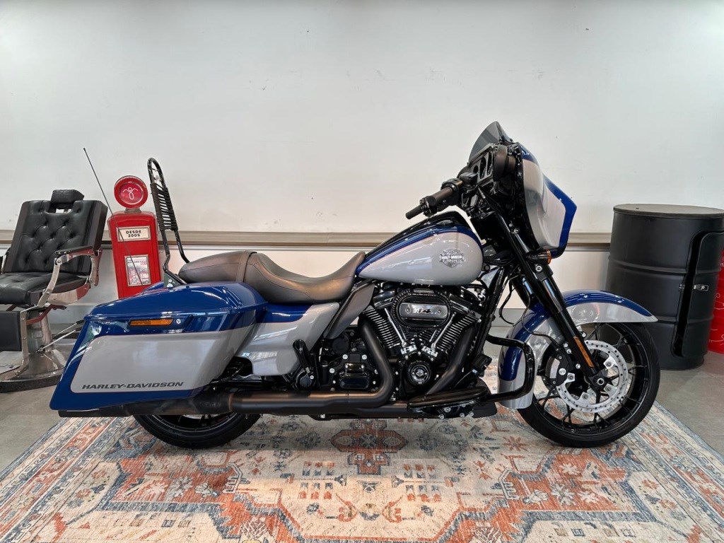//www.autoline.com.br/moto/harley-davidson/street-glide-special-flhxs/2023/itajai-sc/23845689