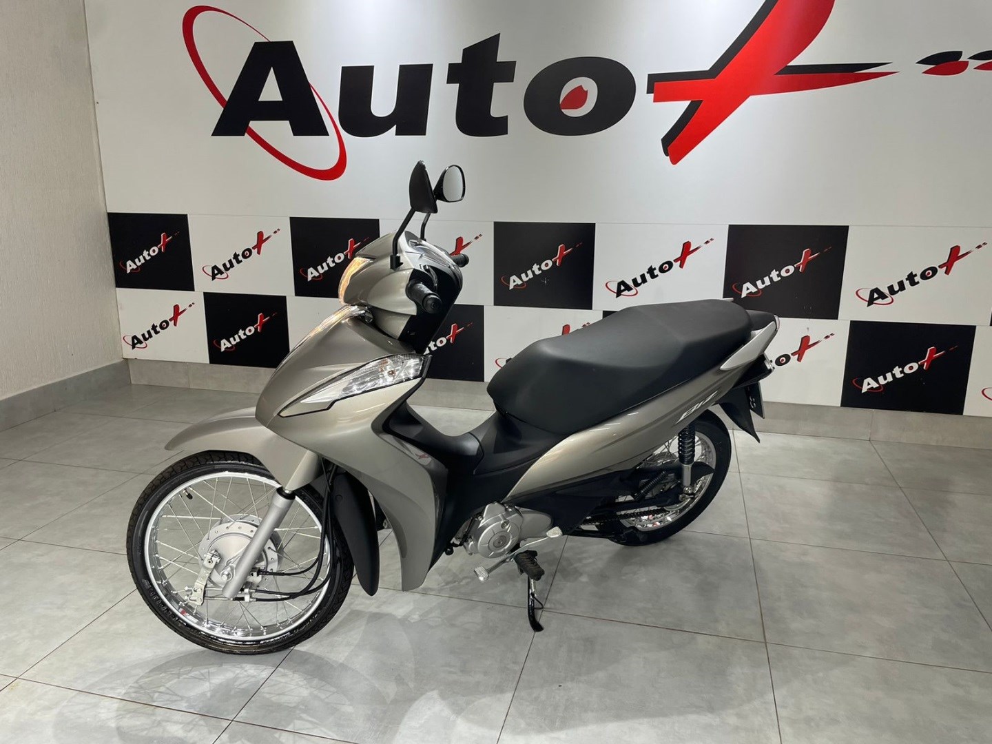 //www.autoline.com.br/moto/honda/biz-110i/2023/ribeirao-preto-sp/24345621