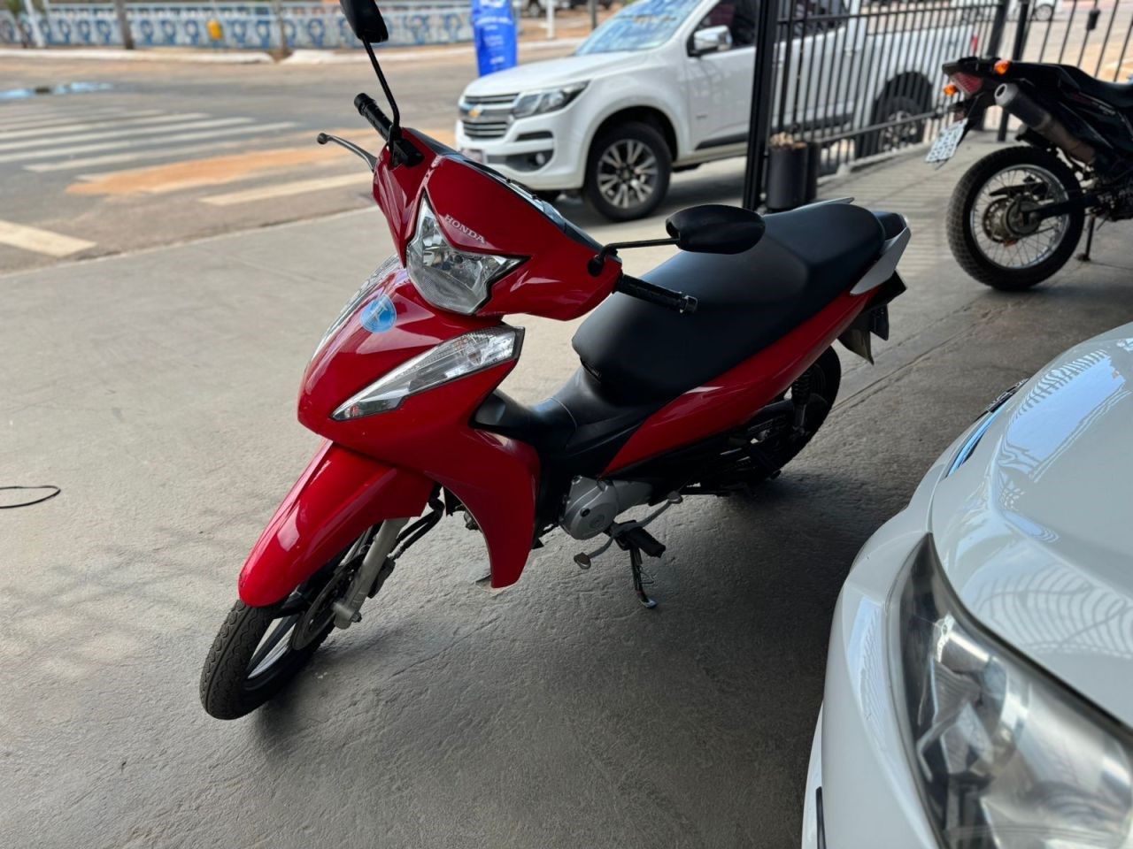 //www.autoline.com.br/moto/honda/biz-125-flexone/2018/gurupi-to/22587602