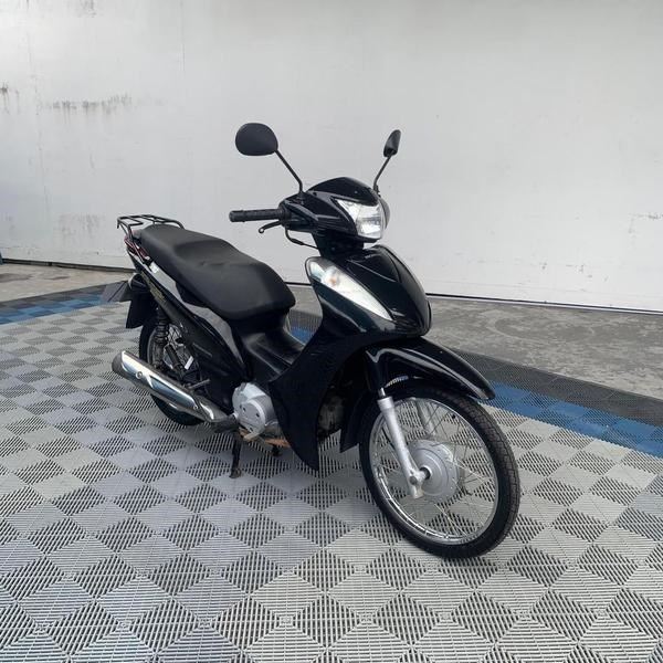 //www.autoline.com.br/moto/honda/biz-125-es-gas-aut-basico/2012/itapema-sc/24939311