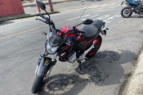 //www.autoline.com.br/moto/honda/cb-250-twister-flexflexone/2020/belo-horizonte-mg/23624395