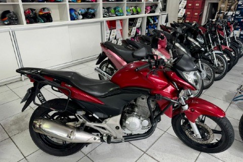 //www.autoline.com.br/moto/honda/cb-300-r-flexstd-etagas-mec-basico/2013/navegantes-sc/25028334