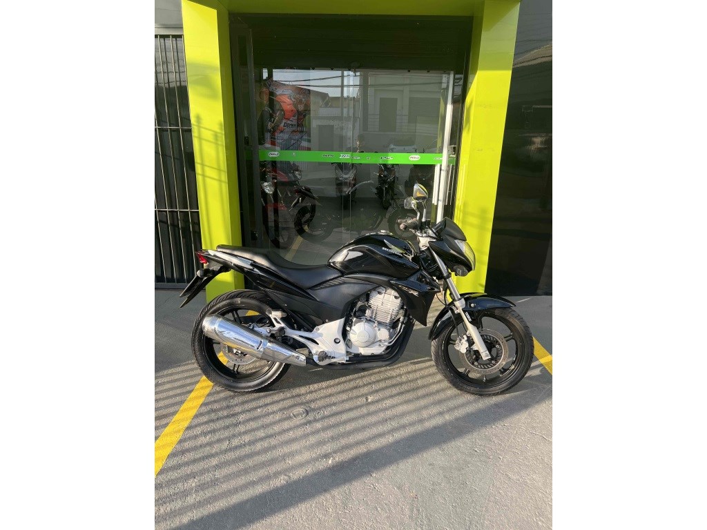 //www.autoline.com.br/moto/honda/cb-300-rstd-gas-mec-basico/2011/campinas-sp/24816065