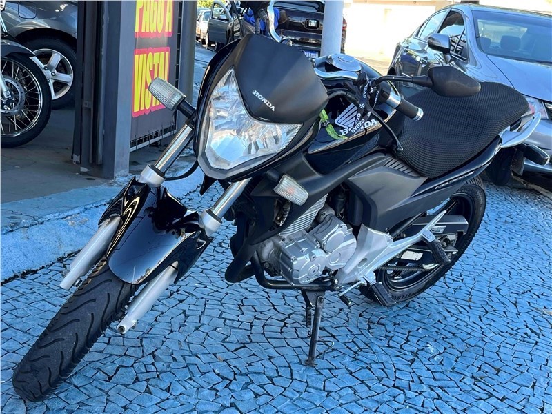 //www.autoline.com.br/moto/honda/cb-300-rstd-gas-mec-basico/2011/americana-sp/24888938