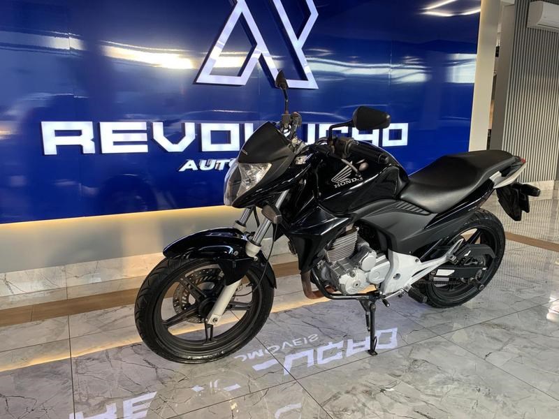 //www.autoline.com.br/moto/honda/cb-300-rstd-gas-mec-basico/2013/campo-grande-ms/24963770