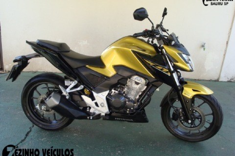 //www.autoline.com.br/moto/honda/cb-300f-twister-flex/2023/bauru-sp/24868984
