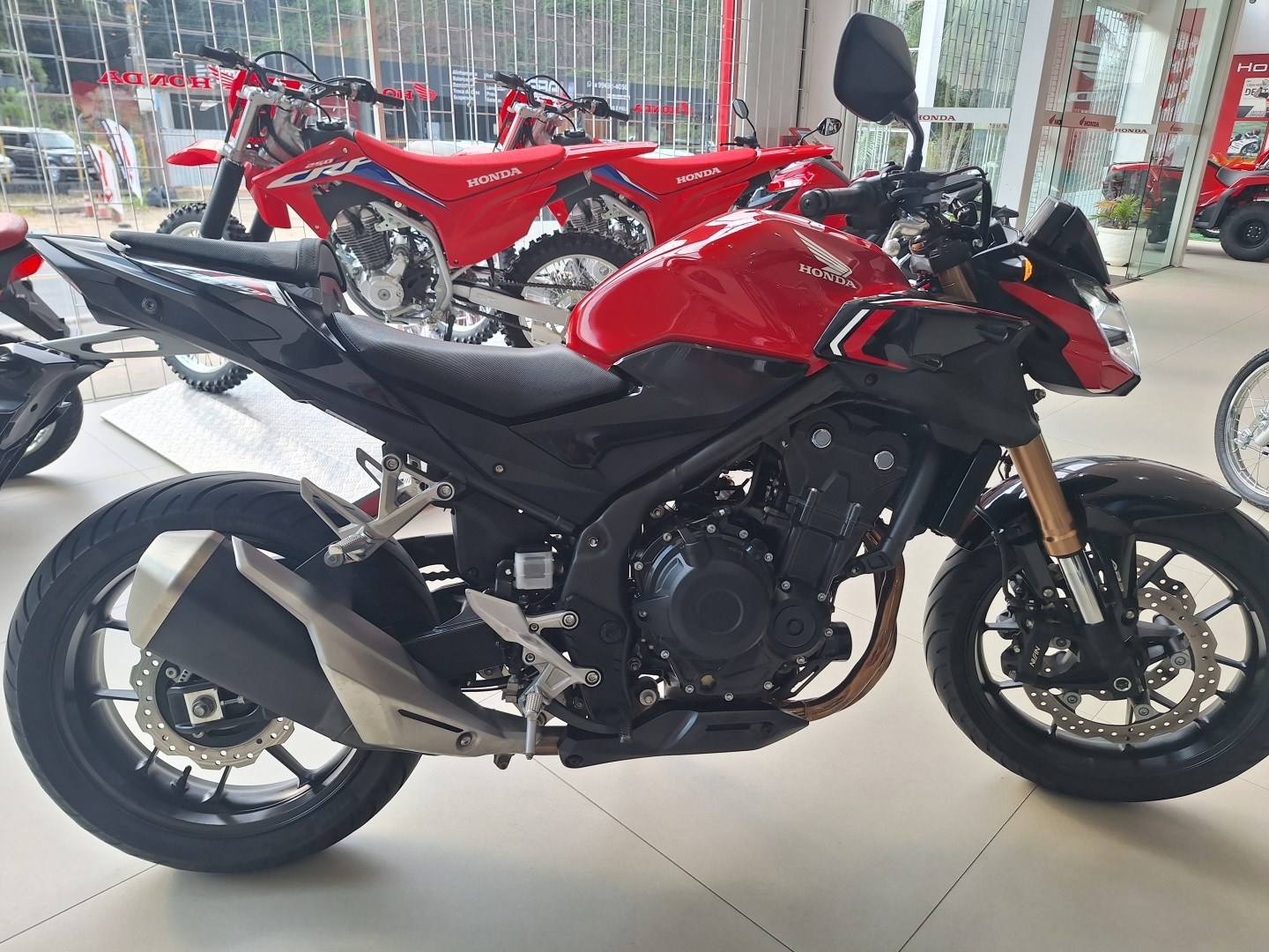 //www.autoline.com.br/moto/honda/cb-500-fabs-gas-mec-basico/2023/brusque-sc/24680945