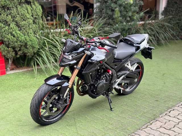 //www.autoline.com.br/moto/honda/cb-500f/2023/canoas-rs/24966868