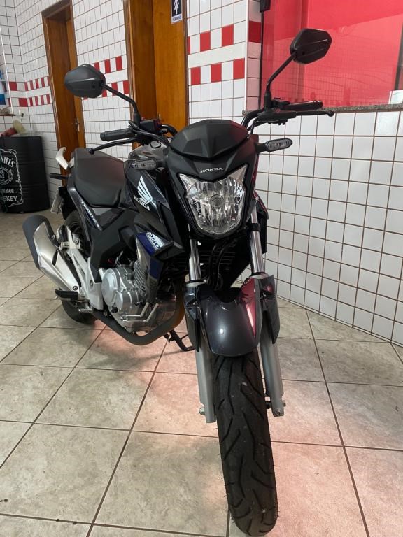 //www.autoline.com.br/moto/honda/cb-twister-250cc/2020/araraquara-sp/17859238