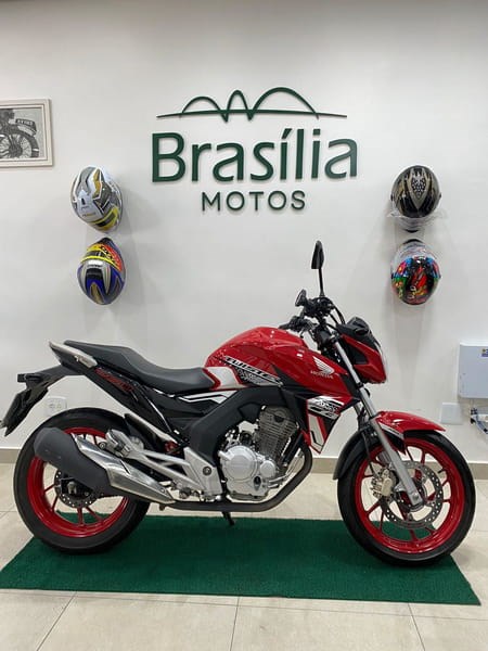 //www.autoline.com.br/moto/honda/cb-twister-250cc/2021/brasilia-df/17905242