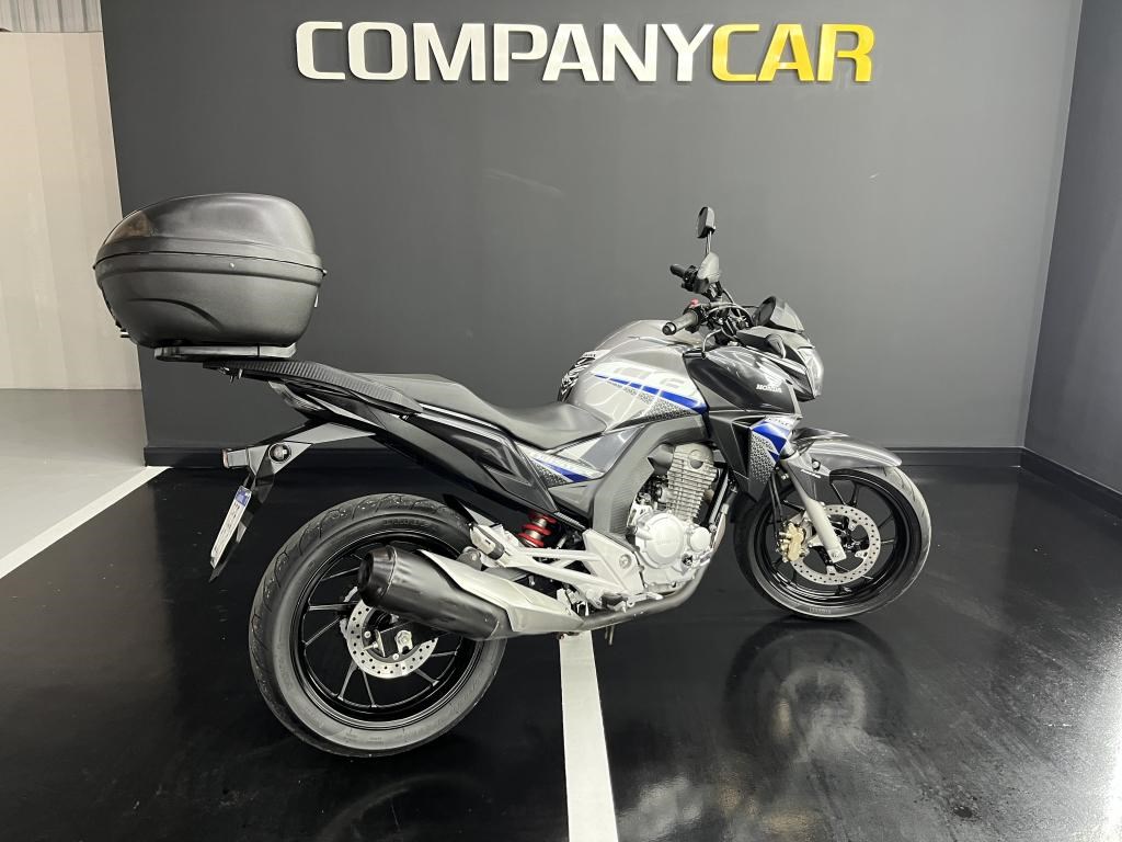 //www.autoline.com.br/moto/honda/cb-twister-250cc/2020/icara-sc/24829516