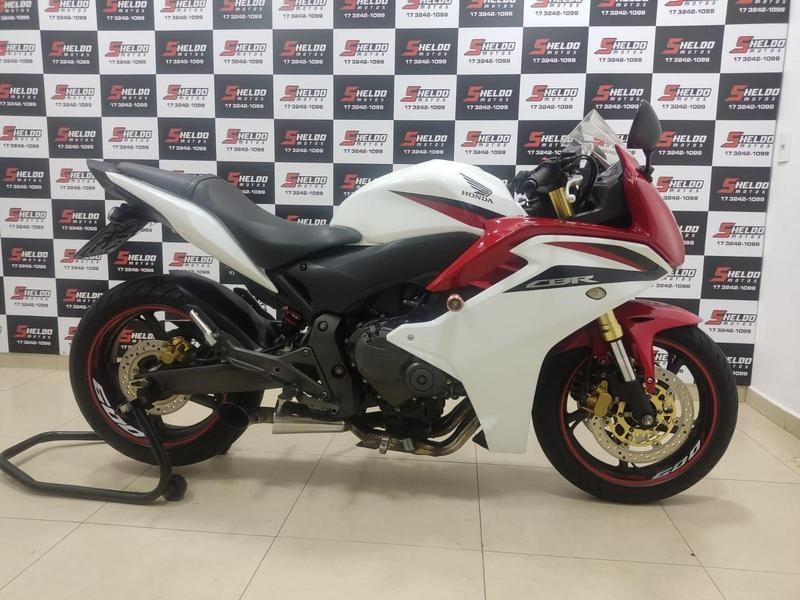 //www.autoline.com.br/moto/honda/cbr-1000-f/2012/mirassol-sp/24974472