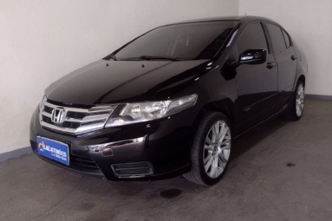 //www.autoline.com.br/carro/honda/city-15-lx-16v-flex-4p-manual/2013/brasilia-df/22304755
