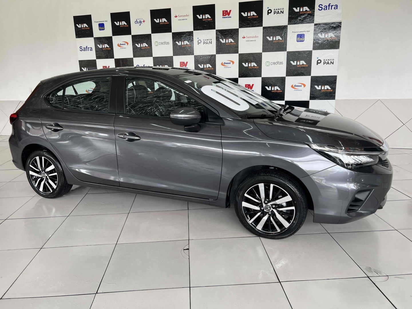 //www.autoline.com.br/carro/honda/city-15-hatch-touring-16v-flex-4p-cvt/2024/sao-paulo-sp/23746205