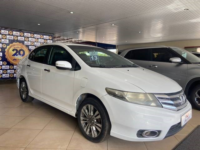 //www.autoline.com.br/carro/honda/city-15-ex-16v-flex-4p-automatico/2013/tres-lagoas-ms/23805667