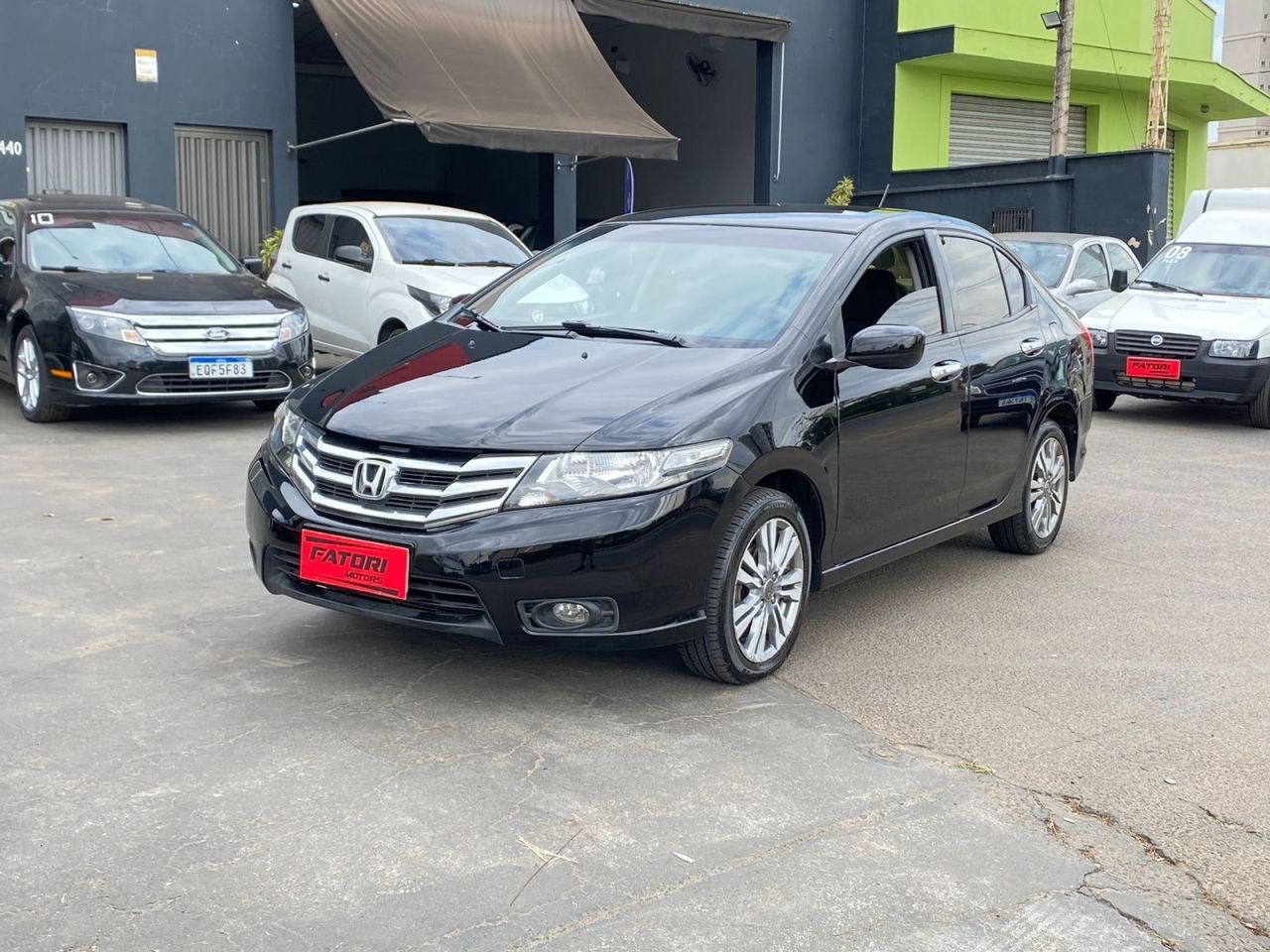 //www.autoline.com.br/carro/honda/city-15-lx-16v-flex-4p-automatico/2014/piracicaba-sp/23857110