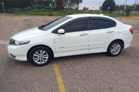 //www.autoline.com.br/carro/honda/city-15-lx-16v-flex-4p-automatico/2013/sao-goncalo-rj/24072202