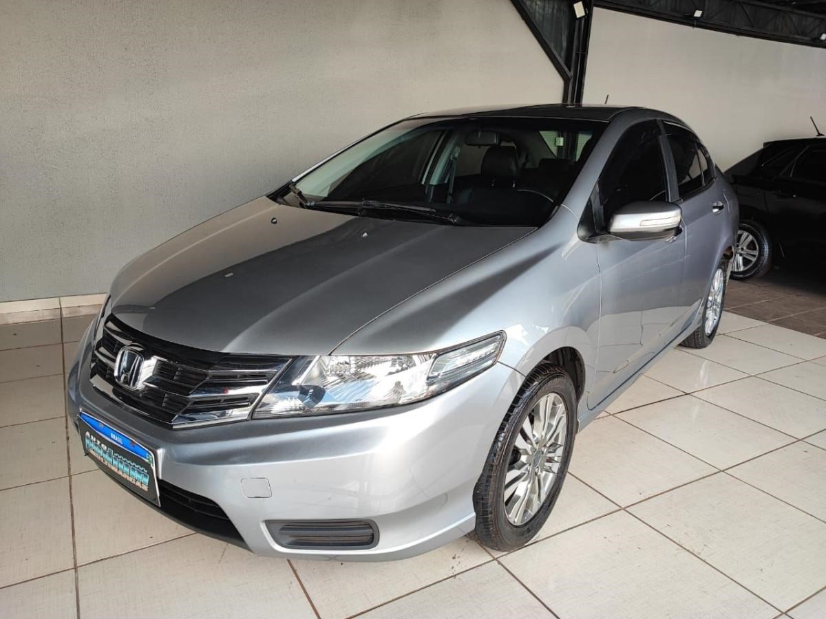 //www.autoline.com.br/carro/honda/city-15-ex-16v-flex-4p-automatico/2013/cascavel-pr/24074396