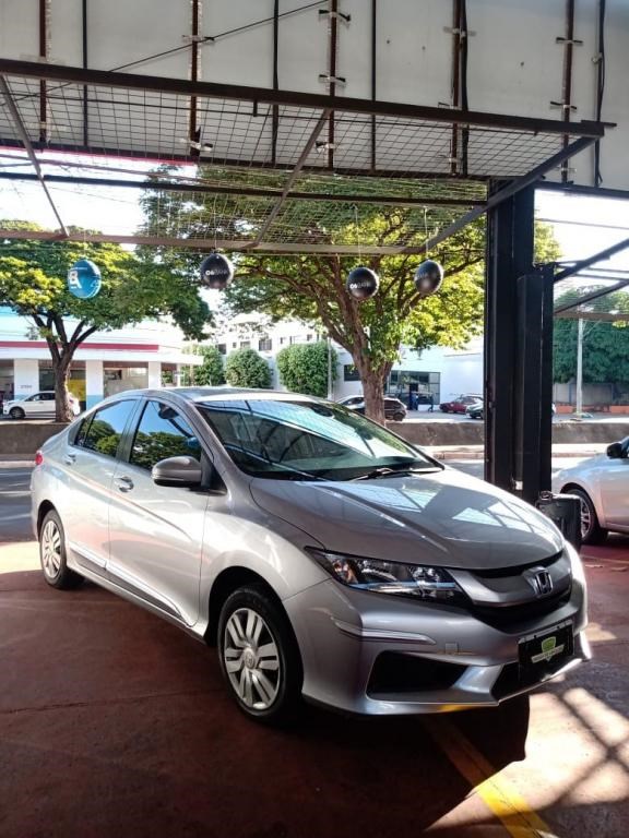 //www.autoline.com.br/carro/honda/city-15-ex-16v-flex-4p-cvt/2017/ribeirao-preto-sp/24171534