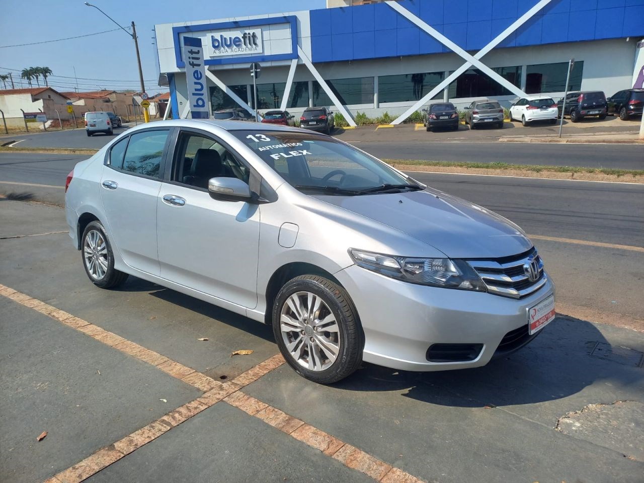 //www.autoline.com.br/carro/honda/city-15-ex-16v-flex-4p-automatico/2013/piracicaba-sp/24865472