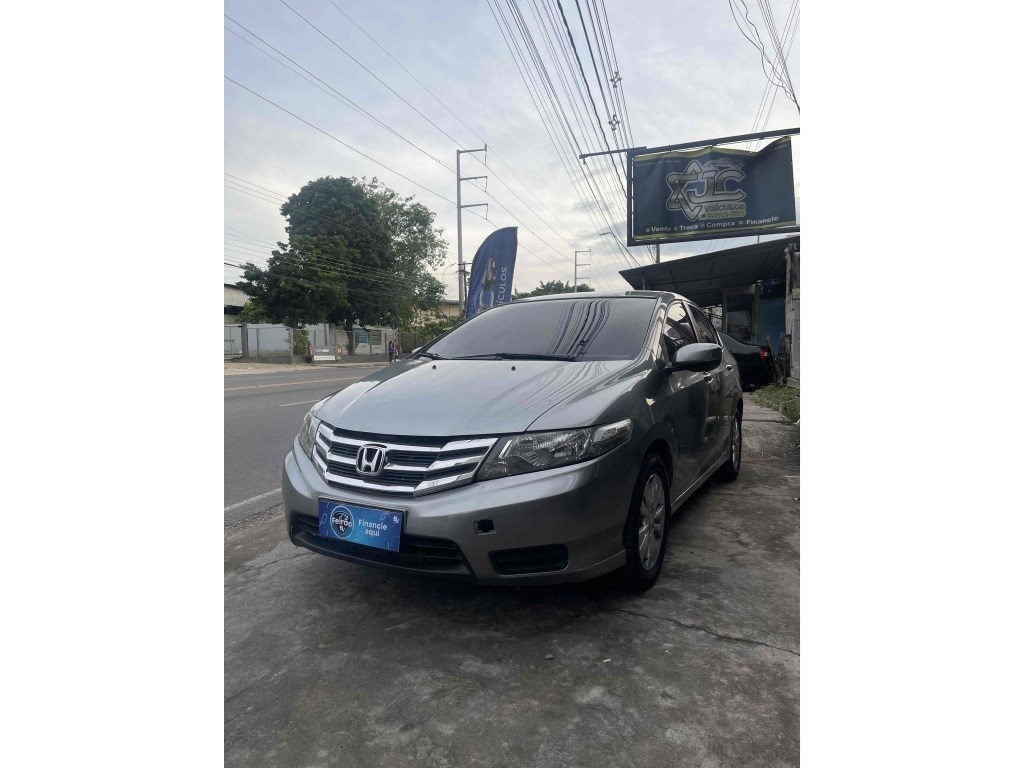 //www.autoline.com.br/carro/honda/city-15-ex-16v-flex-4p-automatico/2013/manaus-am/24868401