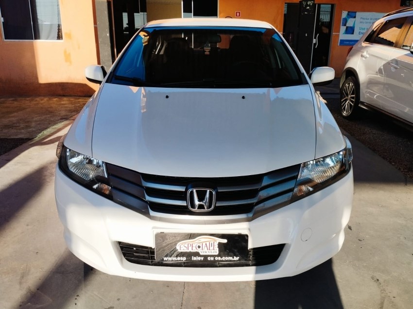 //www.autoline.com.br/carro/honda/city-15-lx-16v-flex-4p-manual/2012/colombo-pr/24882599