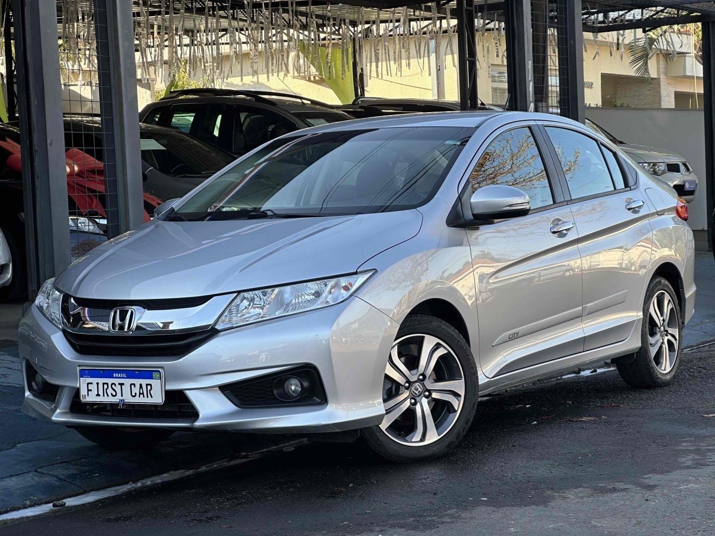 //www.autoline.com.br/carro/honda/city-15-exl-16v-flex-4p-cvt/2016/americana-sp/24938612