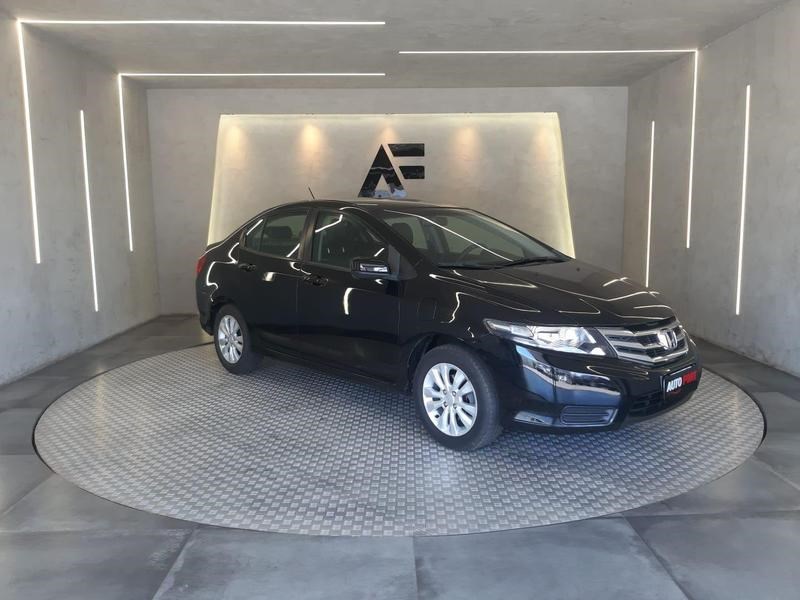 //www.autoline.com.br/carro/honda/city-15-lx-16v-flex-4p-manual/2013/brasilia-df/25022869