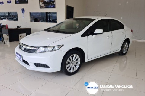 //www.autoline.com.br/carro/honda/civic-18-lxs-16v-flex-4p-automatico/2014/vilhena-ro/23529986