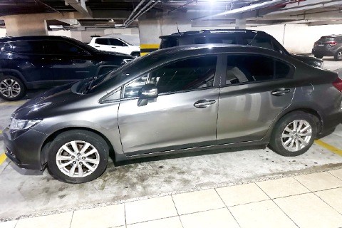 //www.autoline.com.br/carro/honda/civic-20-lxr-16v-flex-4p-automatico/2014/fortaleza-ce/23602813