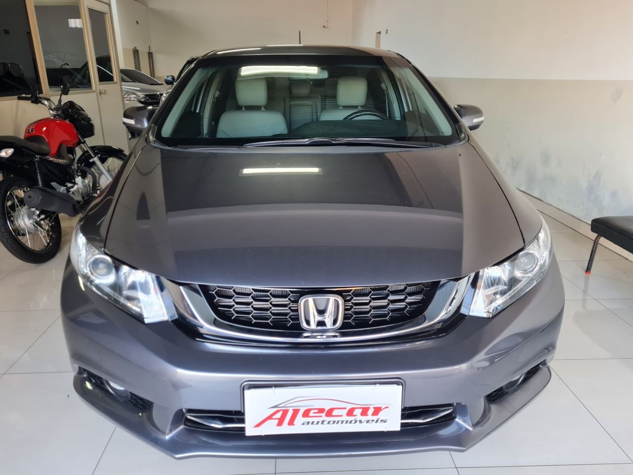 //www.autoline.com.br/carro/honda/civic-20-lxr-16v-flex-4p-automatico/2015/limeira-sp/24124045