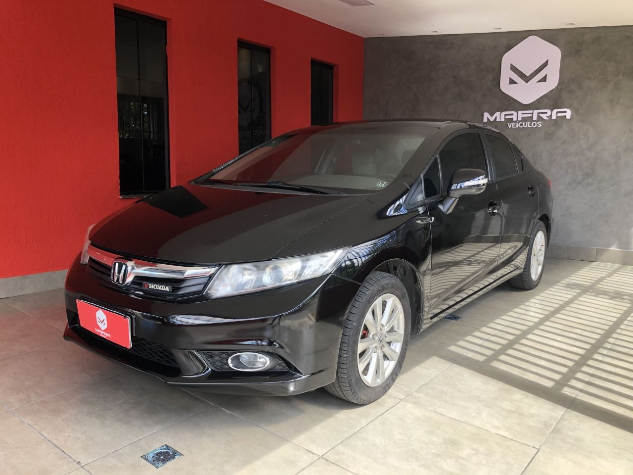 //www.autoline.com.br/carro/honda/civic-18-lxl-16v-flex-4p-automatico/2013/goiania-go/24174869