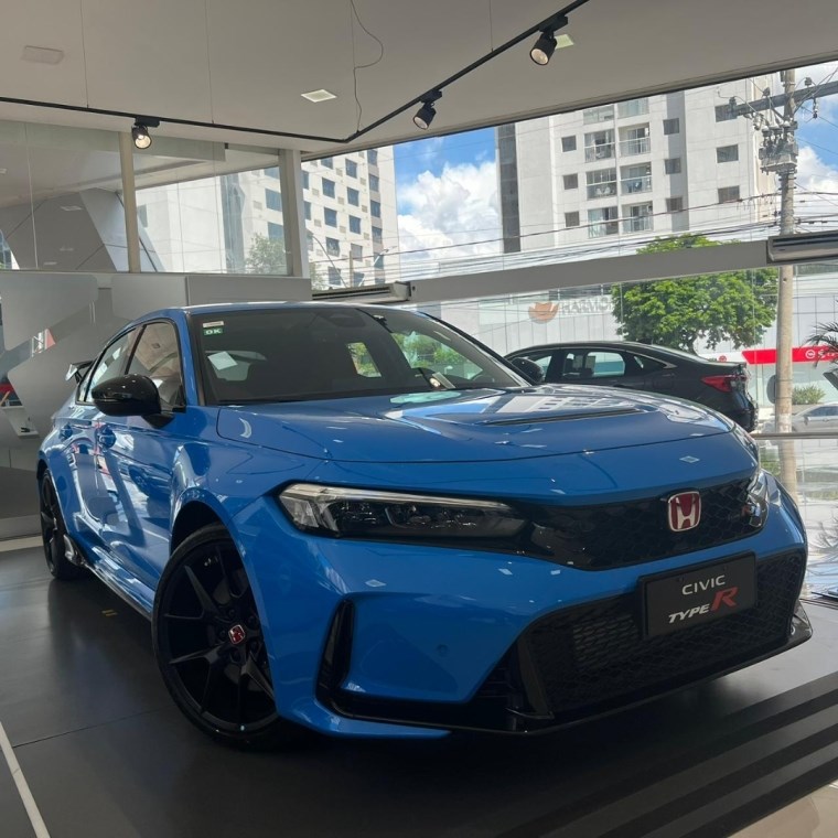 //www.autoline.com.br/carro/honda/civic-20-hibrido-touring-16v-gasolina-4p-e-cvt/2024/goiania-go/24252987