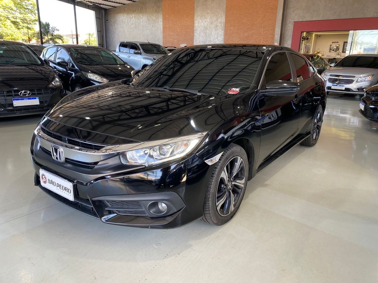 //www.autoline.com.br/carro/honda/civic-20-exl-16v-flex-4p-cvt/2017/limeira-sp/24346039