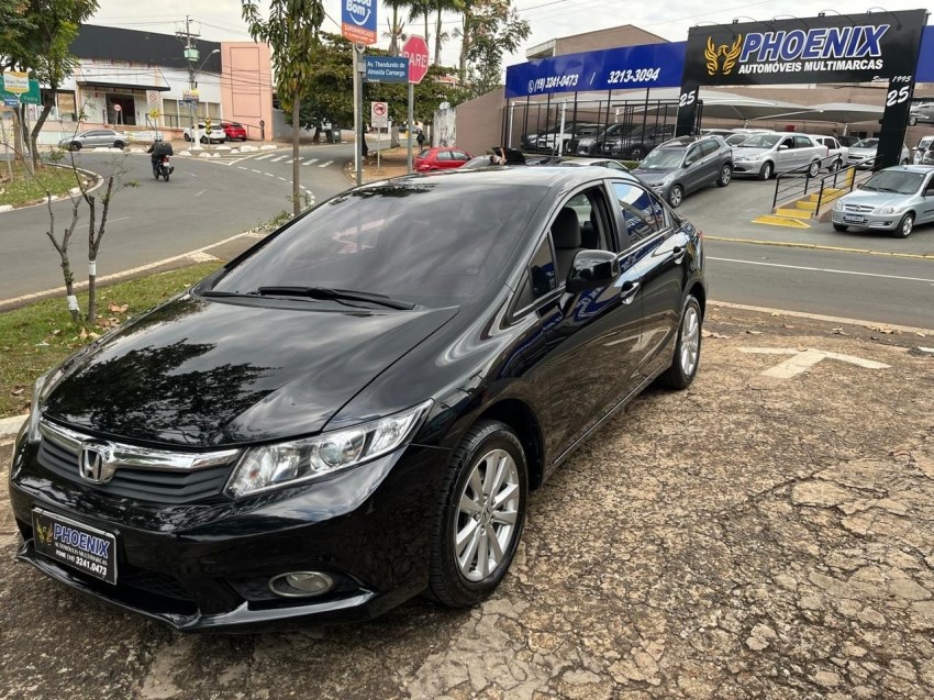 //www.autoline.com.br/carro/honda/civic-18-lxs-16v-flex-4p-automatico/2013/campinas-sp/24526648