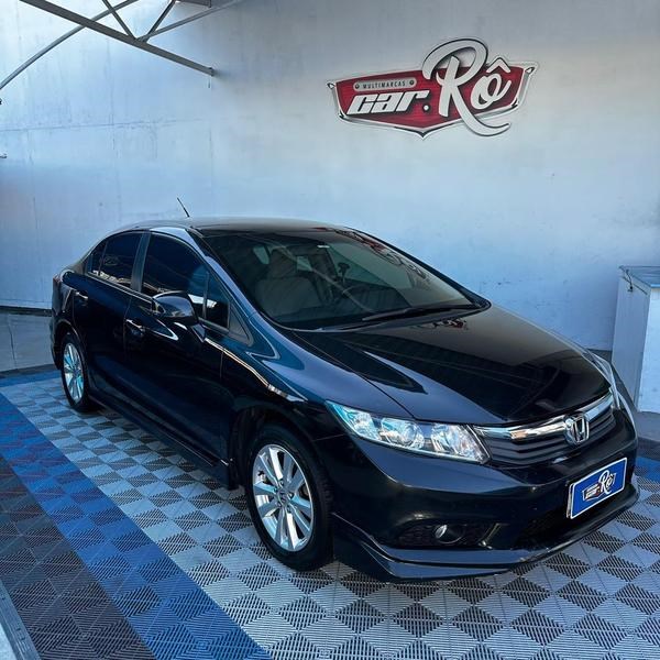 //www.autoline.com.br/carro/honda/civic-18-lxs-16v-flex-4p-manual/2015/itapema-sc/24538424