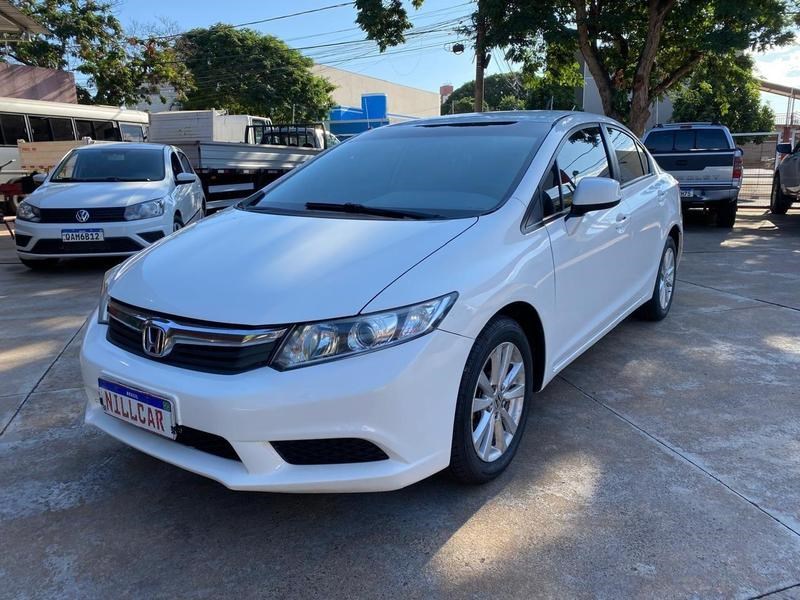 //www.autoline.com.br/carro/honda/civic-18-lxs-16v-flex-4p-automatico/2014/campo-grande-ms/24772295
