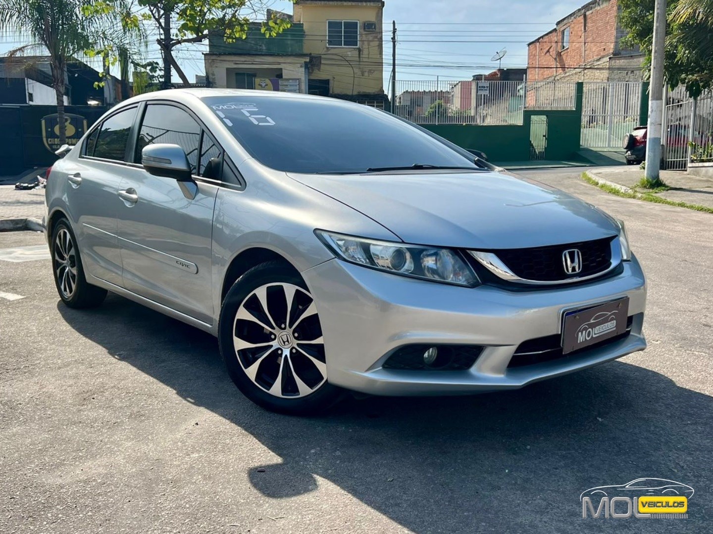 //www.autoline.com.br/carro/honda/civic-20-lxr-16v-flex-4p-automatico/2016/sao-joao-de-meriti-rj/24883828