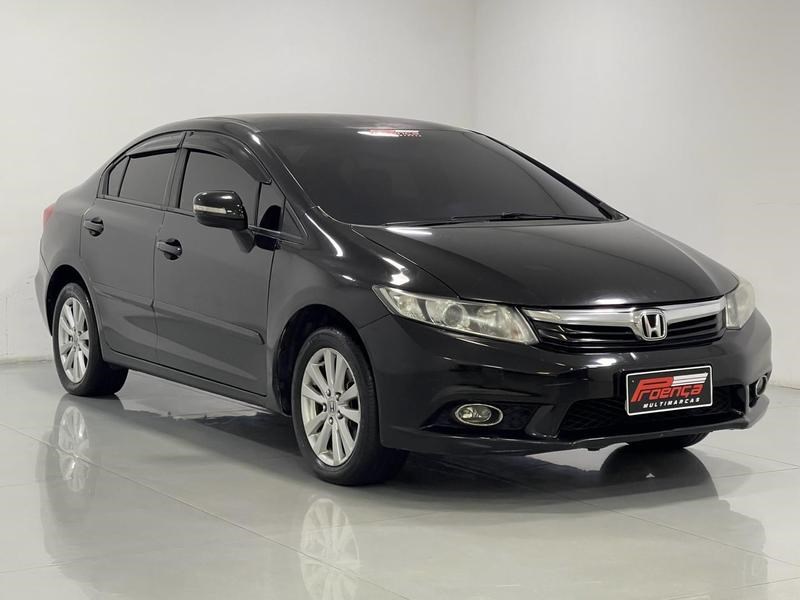 //www.autoline.com.br/carro/honda/civic-20-lxr-16v-flex-4p-automatico/2014/curitiba-pr/24900292