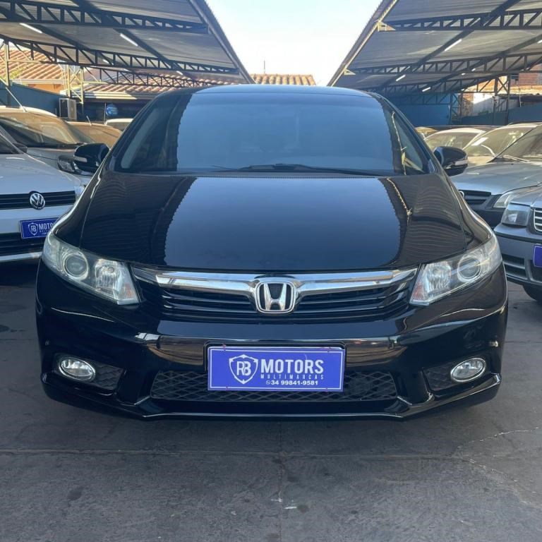 //www.autoline.com.br/carro/honda/civic-18-lxl-16v-flex-4p-automatico/2012/uberaba-mg/24901418