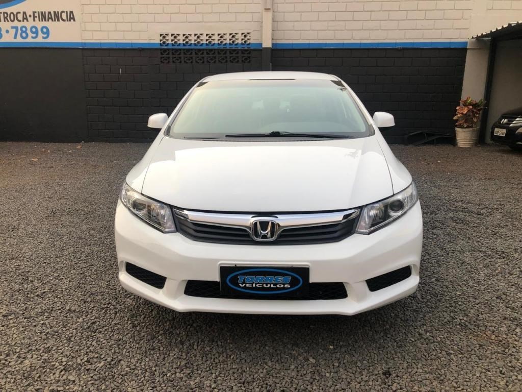 //www.autoline.com.br/carro/honda/civic-18-lxs-16v-flex-4p-automatico/2014/ribeirao-preto-sp/25031817