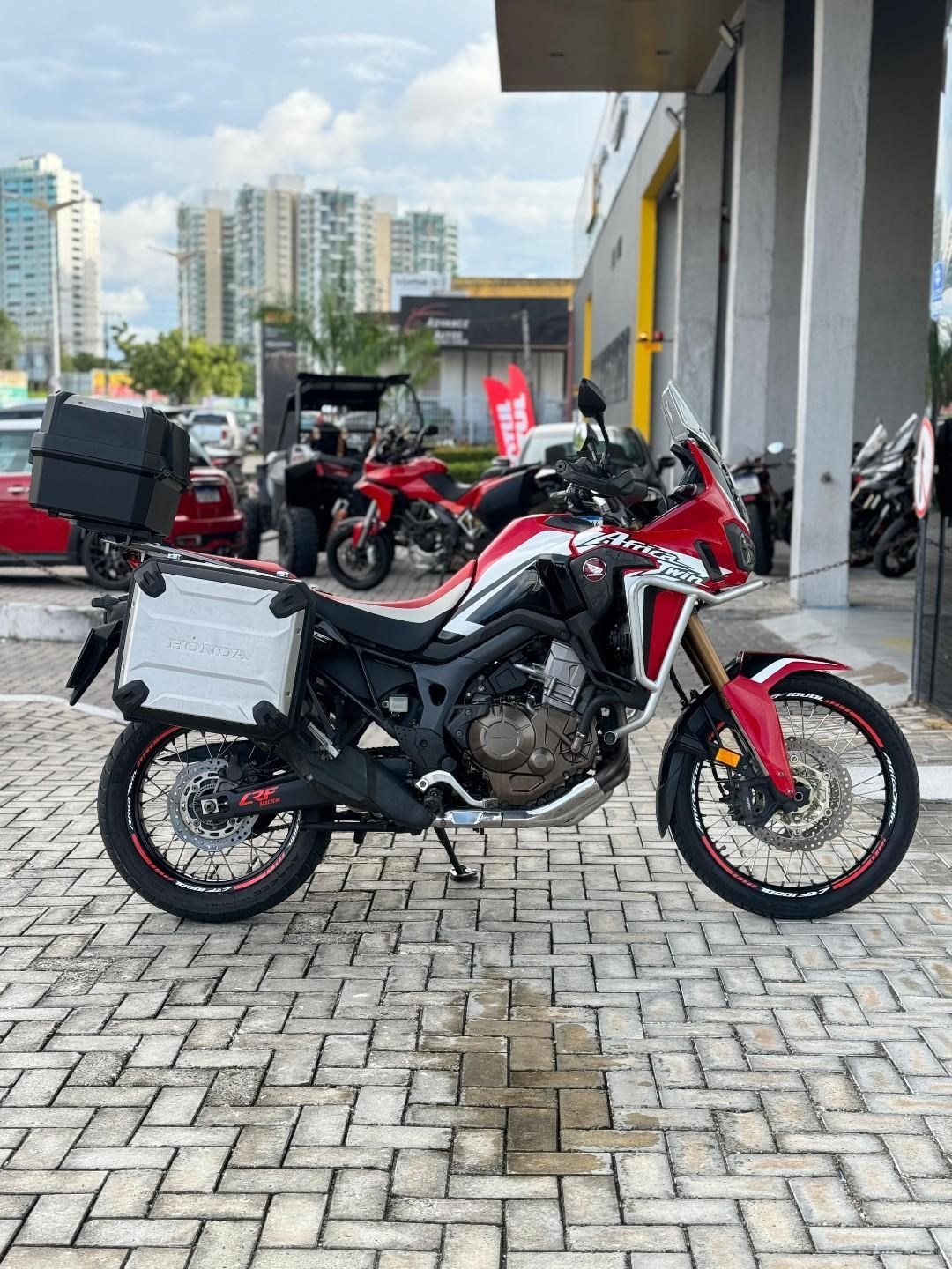 //www.autoline.com.br/moto/honda/crf-1000l-africa-twin-te/2020/fortaleza-ce/23652218