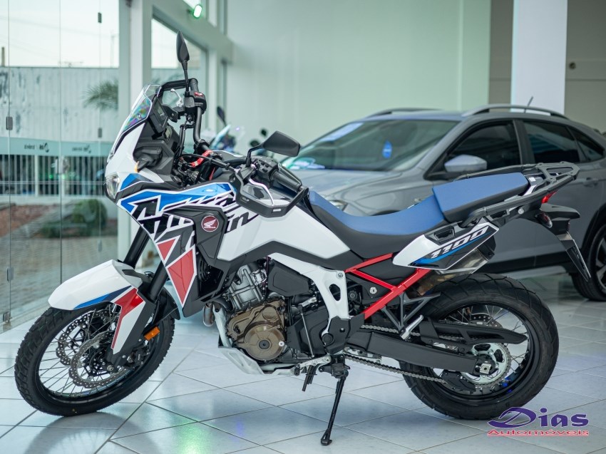 //www.autoline.com.br/moto/honda/crf-1100l-africa-twin/2023/campo-bom-rs/23629129