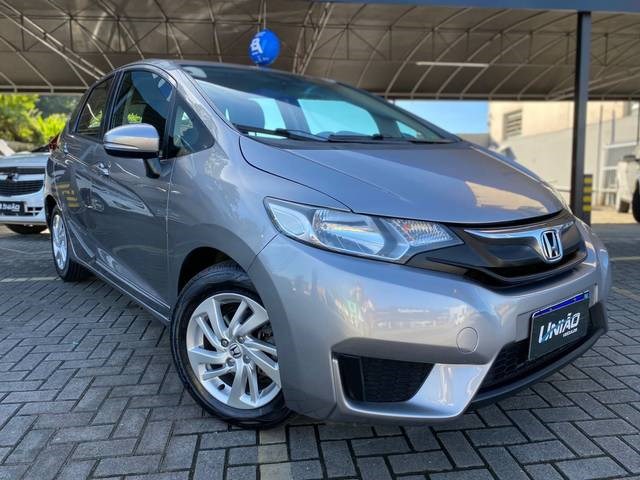 //www.autoline.com.br/carro/honda/fit-15-lx-16v-flex-4p-cvt/2015/joinville-sc/23588243