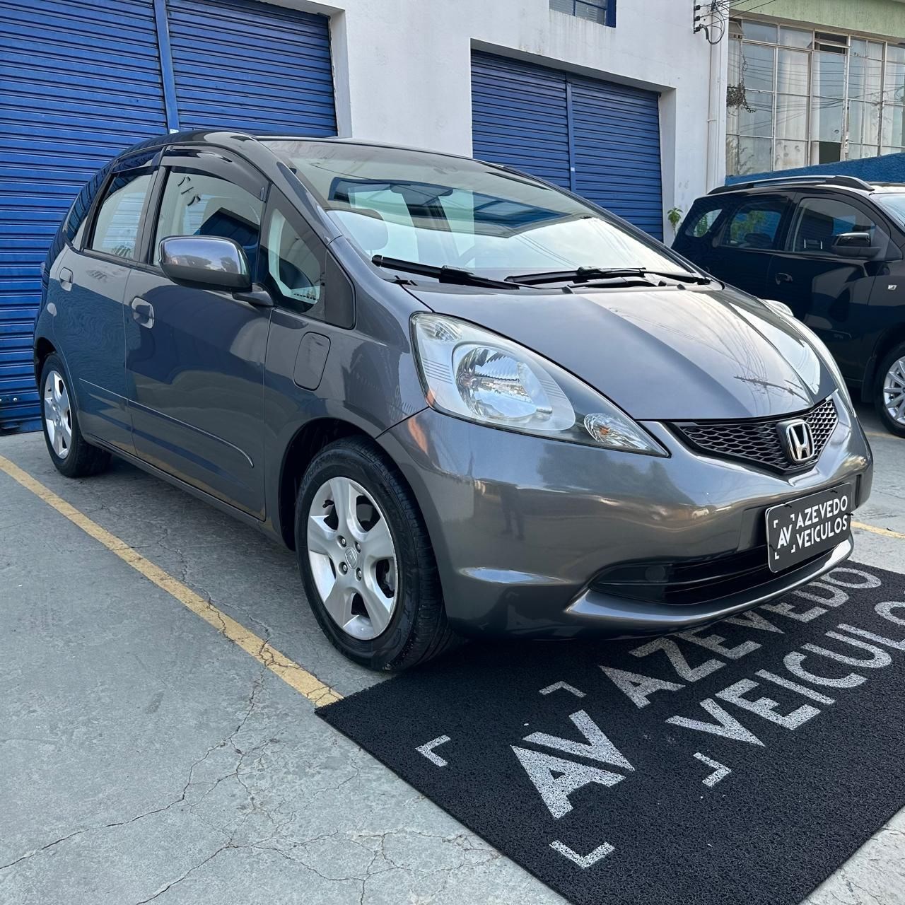//www.autoline.com.br/carro/honda/fit-14-lx-16v-flex-4p-automatico/2009/campinas-sp/23782118
