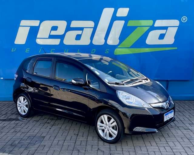 //www.autoline.com.br/carro/honda/fit-15-ex-16v-flex-4p-automatico/2014/guarapuava-pr/23927393