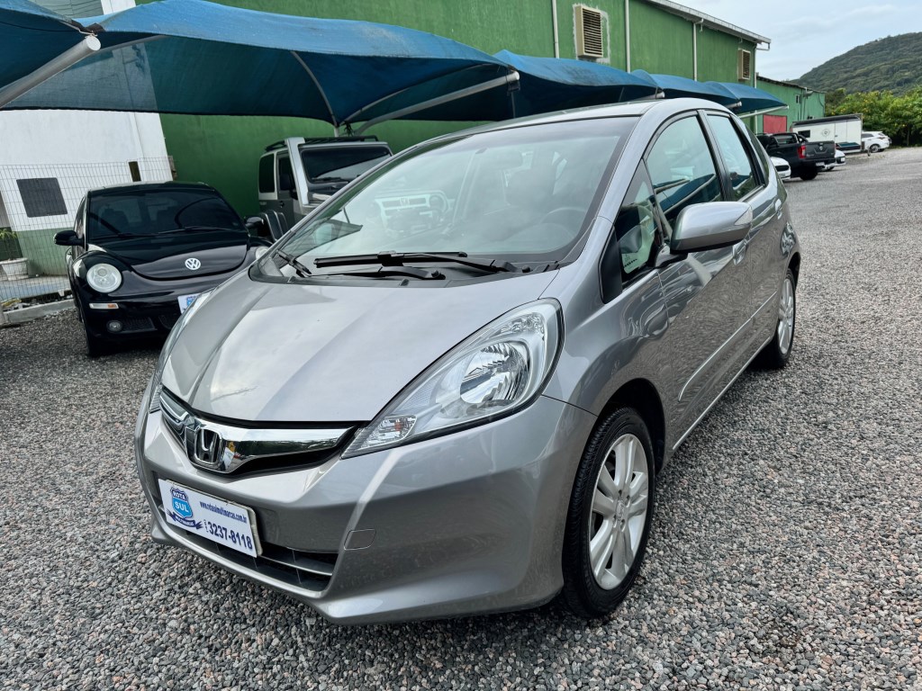 //www.autoline.com.br/carro/honda/fit-15-ex-16v-flex-4p-automatico/2013/florianopolis-sc/24000396