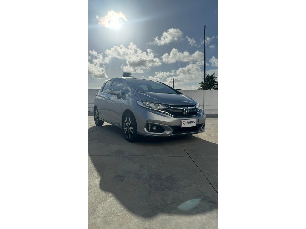 //www.autoline.com.br/carro/honda/fit-15-ex-16v-flex-4p-cvt/2020/natal-rn/24072922